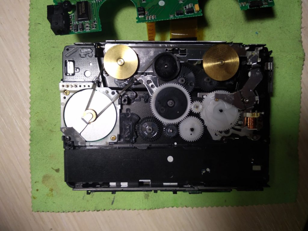 cassette player with drive belt, repair